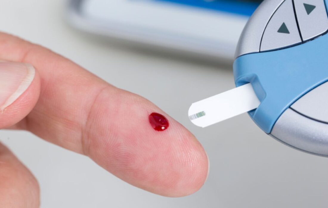 راهکارهایی برای افراد دیابتی در هنگام افت قند خون