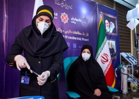 گام جدید تست انسانی “واکسن ایرانی کرونا” با تزریق مرحله دوم واکسن به فرزند رئیس ستاد اجرایی فرمان امام و دو داوطلب دیگر