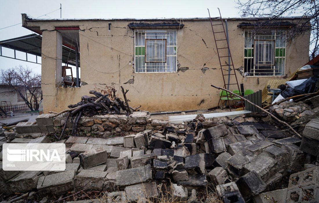 کمک بلاعوض بنیاد مستضعفان به زلزله‌زدگان سی‌سخت و دنا