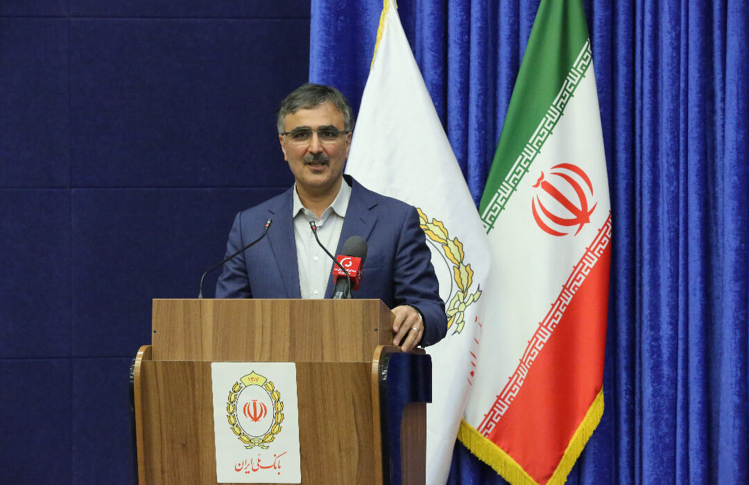 دکتر فرزین: ماشین تولید زیاندهی بانک ملی ایران باید متوقف شود