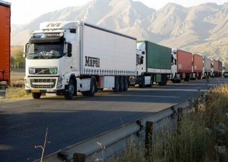 پایان مهلت ترخیص کامیون های وارداتی/ دعوای راننده-واردکننده چیست؟