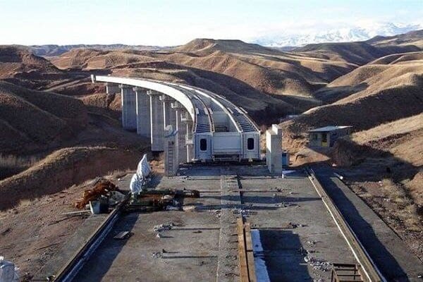 ابرپروژه آذربایجان‌ در ایستگاه انتظار/ وعده ۲۱ ساله به بهمن رسید