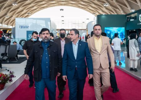 نادعلی در بازدید از نمایشگاه خودرو تهران: تمامی ارکان شهرداری برای توسعه شهرآفتاب بسیج شوند