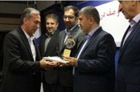 قهرمانان بهره‌وری ١۴٠٠ بانک صادرات ایران تجلیل شدند