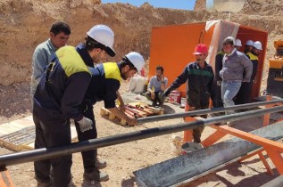 مرکز تحقیقات مواد معدنی یزد برگزار کرد: دومین دوره آموزشی تربیت کارور دستگاه حفاری