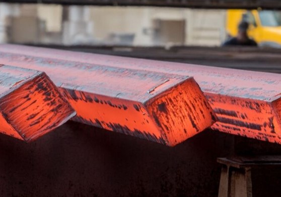 صادرات شمش فولاد«ارفع»از بورس کالا کلید خورد