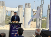عبدالملکی: پل خلیج فارس در راستای راهبرد جهانی کردن مناطق آزاد احداث می‌شود