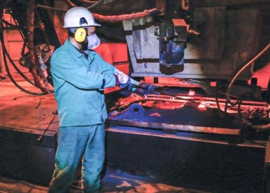 بومی‌سازی پودر قالب ریخته‌گری ویژه تولید فولادهای ساختمانی در مجتمع فولاد سبا