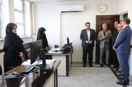 بازدید مدیرعامل بانک ملی ایران از فرآیند ارزیابی پذیرفته‌شدگان آزمون استخدامی ۱۴۰۲