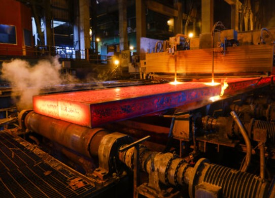 رشد ۴۰۰ هزار تنی تولید فولاد ایران در ۸ ماهه ۱۴۰۲+ جزئیات