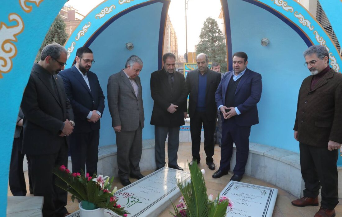 حضور مدیرعامل و مدیران ارشد بانک ملی ایران در مزار شهدای گمنام