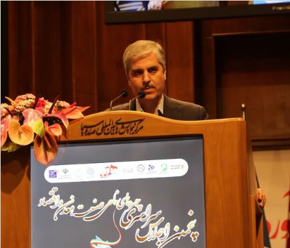 در پنجمین اجلاس سراسری چهره های نامی صنعت کشور از شرکت پتروشیمی شیراز تقدیر شد