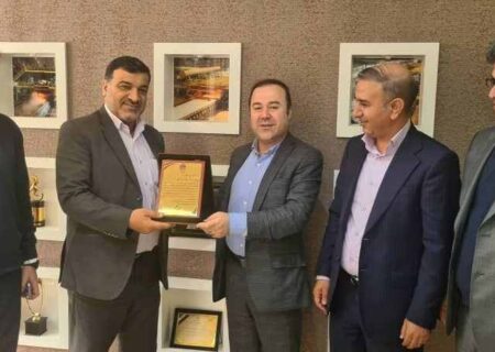 نشست مشترک مدیران‌ عامل شرکت فولاد اکسین خوزستان با مدیرعامل شرکت فولاد هرمزگان