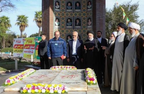 مدیرعامل شرکت فولاد خوزستان شهادت آیت الله سید ابراهیم رئیسی رئیس جمهور کشورمان و همراهان ایشان را تسلیت گفت