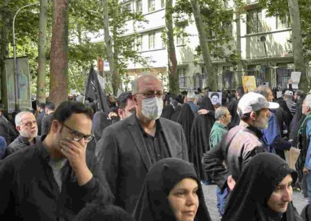 حضور مدیرعامل بانک مسکن در آیین تشییع پیکرهای پاک رییس جمهور انقلابی و دیگر شهدای خدمت