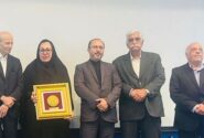«زهره متقی» نشان عالی صنعت روابط عمومی ایران را کسب کرد
