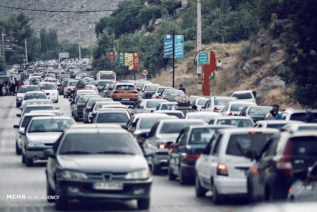 ترافیک سنگین در کندوان/ هراز بسته است