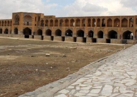 اصفهان نصف جهان می‌ماند اگر انتقال بین حوضه‌ای آب صورت نمی‌گرفت