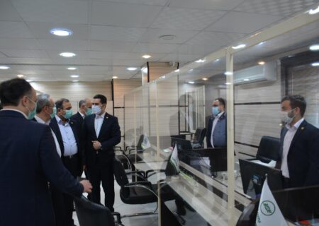 بازدید مدیرعامل بیمه البرز از شعبه بوشهر