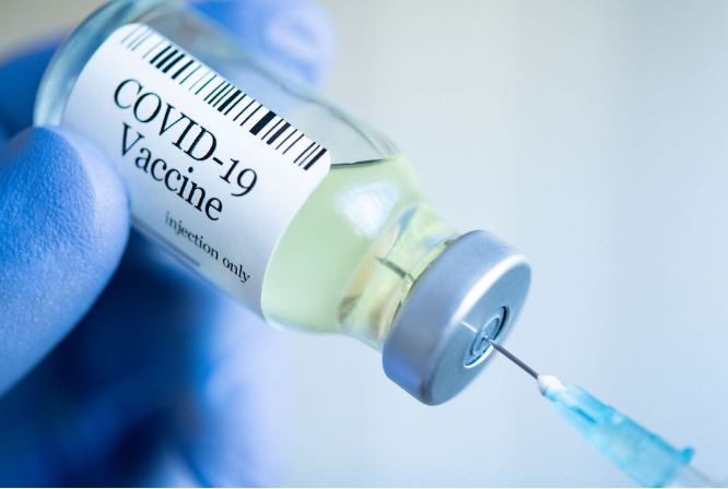 کارکنان و فعالان صنعت بیمه می توانند در سامانه تزریق واکسن کرونا ثبت‌نام کنند