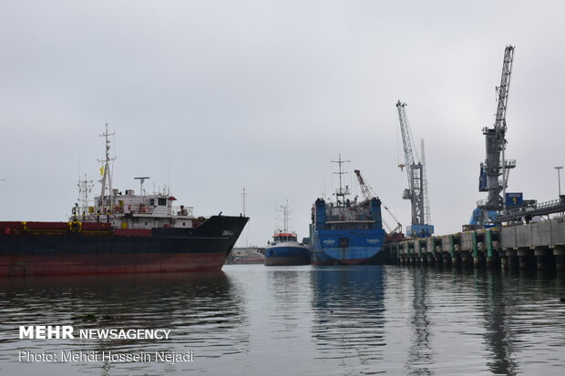 ۶ خط کشتیرانی منظم در خزر با روسیه و قزاقستان ایجاد می شود