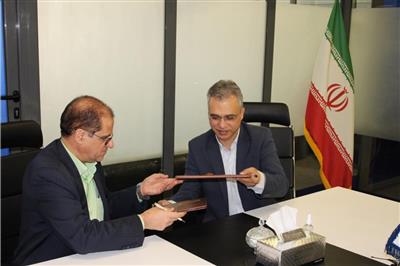 امضای تفاهم نامه همکاری آموزشی مابین کارگزاری بانک صنعت و معدن و انجمن مالی ایران