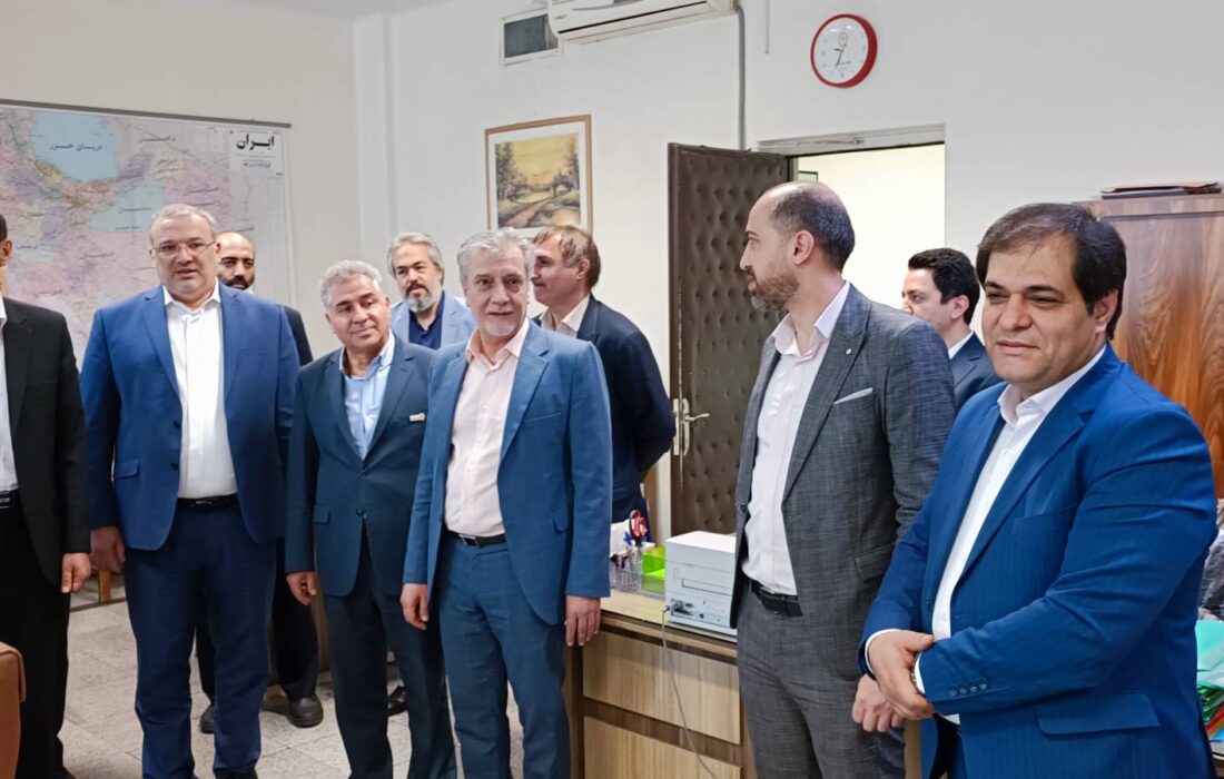 بازدید اعضای هیات مدیره بانک ملی ایران از شعبه مستقل مرکزی