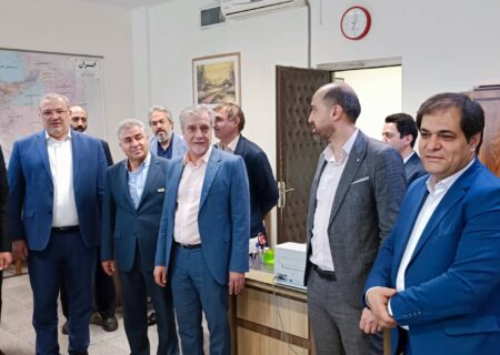 بازدید اعضای هیات مدیره بانک ملی ایران از شعبه مستقل مرکزی