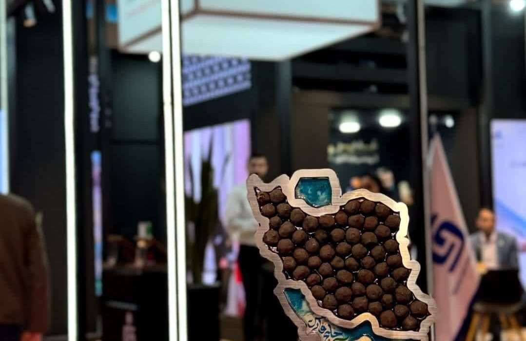 کار زیبای شرکت آهنوفولاد غدیر ایرانیان به مناسبت روز ملی خلیج فارس